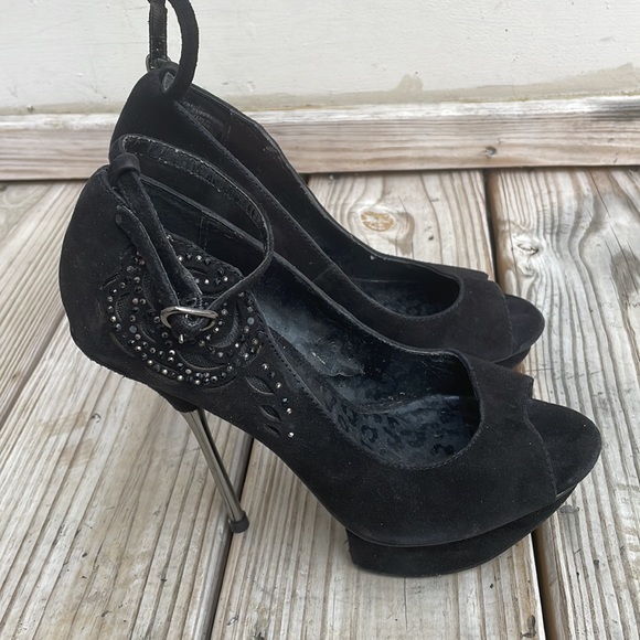 Betsey Johnson Black "Tryyst" Stiletto Heels Size 7 - Picture 3 of 15